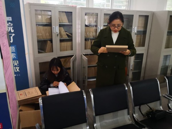 独播库
开展农村低保专项治理暗访抽查工作(图片) (2).jpg